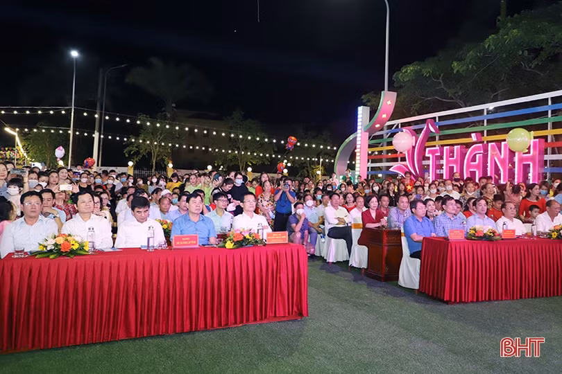 Khai trương Khu phố chuyên doanh ẩm thực Nguyễn Du