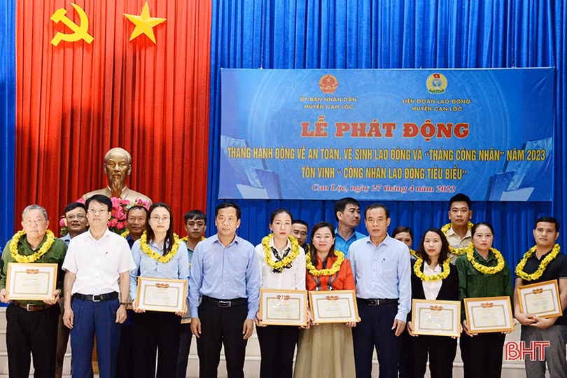 Các địa phương đẩy mạnh thi đua yêu nước hưởng ứng Tháng Công nhân