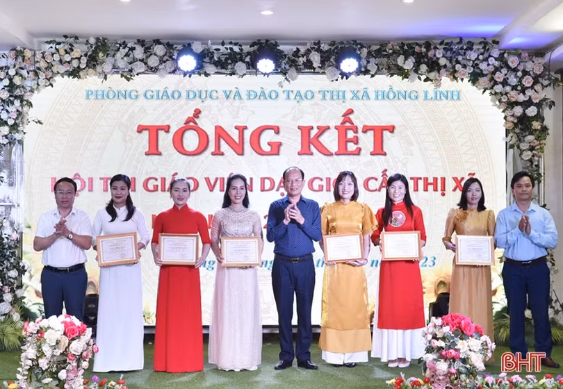 Thị xã Hồng Lĩnh có 121 giáo viên dạy giỏi, chủ nhiệm lớp giỏi