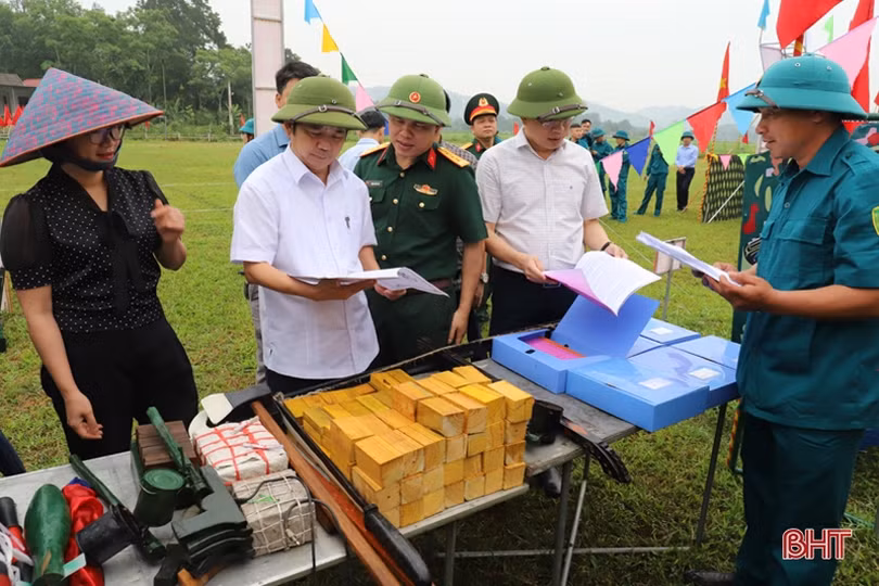 “Chiến sỹ sao vuông” Hương Sơn thành thục kỹ năng chiến đấu