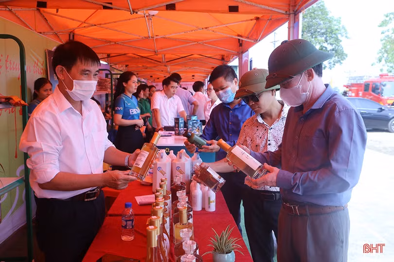 Giới thiệu hơn 60 sản phẩm nông nghiệp tại sự kiện Giỗ Tổ Hùng Vương