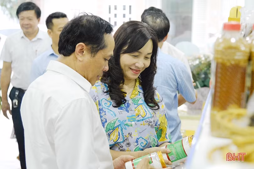 Khai trương cửa hàng bán sản phẩm OCOP thứ 4 tại Can Lộc