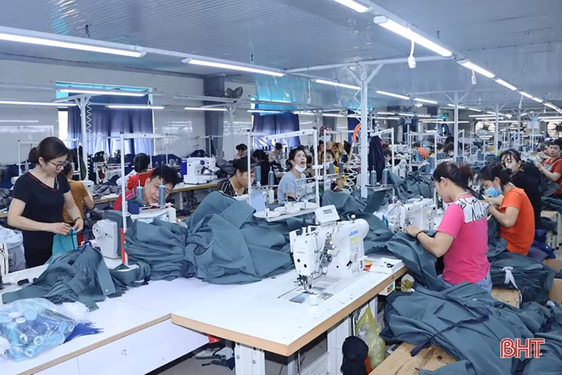 Ngành thuế Hà Tĩnh hỗ trợ giảm thuế, giãn thuế “nuôi dưỡng” nguồn thu