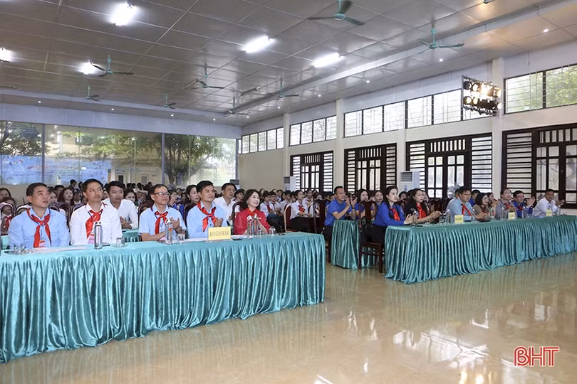 14 học sinh tranh tài tại Liên hoan Chỉ huy Đội giỏi tỉnh Hà Tĩnh 