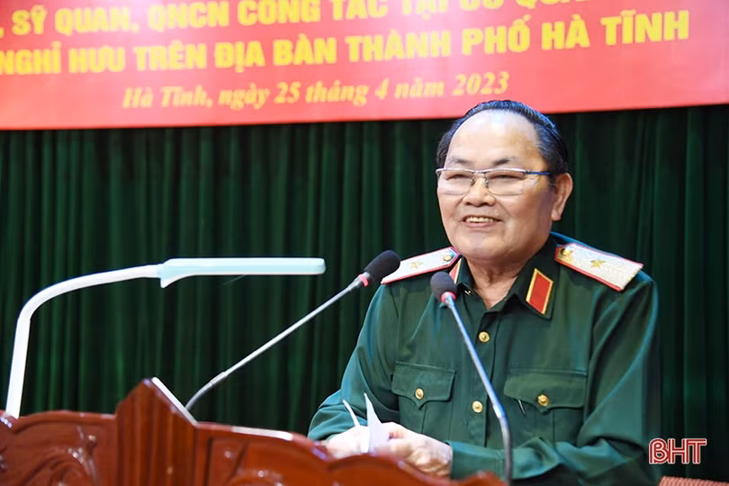 Ban Liên lạc Hội hưu trí Bộ CHQS tỉnh gặp mặt dịp kỷ niệm 30/4