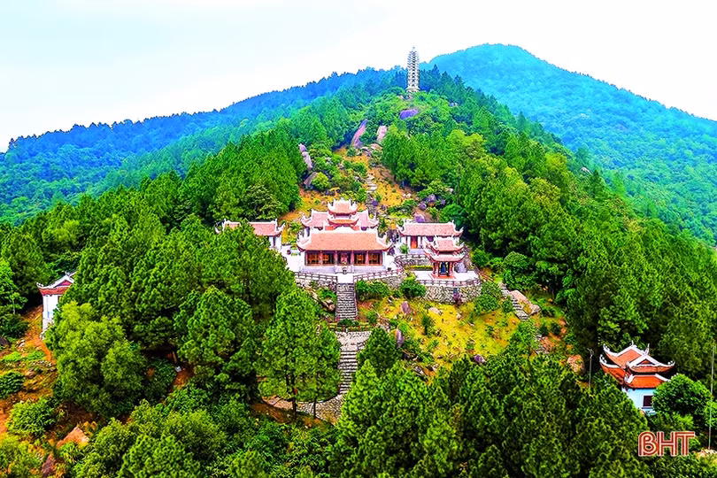 Nhận diện giá trị di sản - nguồn lực nuôi dưỡng, làm giàu bản sắc văn hóa Hà Tĩnh