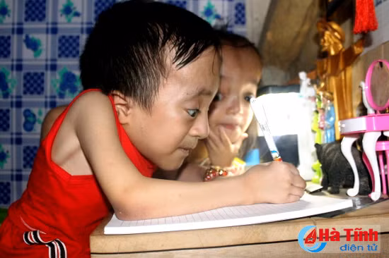 cau chuyen cua nhung em be ha tinh bi benh tim bam sinh