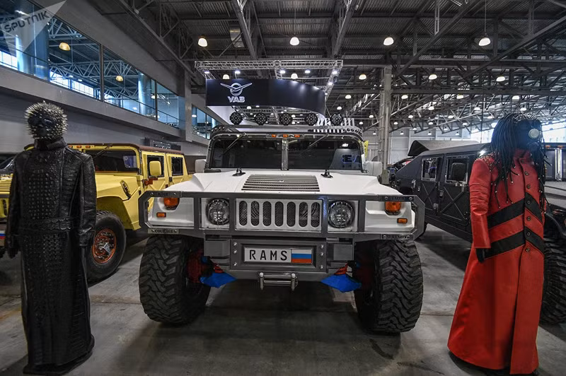 nhung mau xe dia hinh an tuong tai trien lam moscow off road show 2017