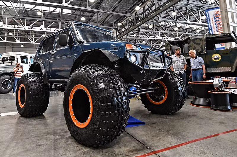 nhung mau xe dia hinh an tuong tai trien lam moscow off road show 2017