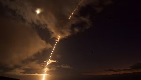 my thu nghiem danh chan ten lua dan dao o ngoai khoi hawaii