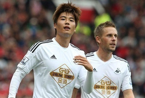 Ki Sung-yueng và Gylfi Sigurdsson tỏa sáng giúp Swansea thắng trận Ki Sung-yueng và Gylfi Sigurdsson tỏa sáng giúp Swansea thắng trận