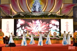 Đại lễ Phật đản - dấn thân phụng sự, đồng hành cùng dân tộc