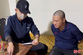 Khởi tố 2 đối tượng tổ chức sử dụng trái phép ma túy