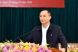 Tìm giải pháp nâng cao chất lượng sinh hoạt chi bộ và phát triển đảng viên