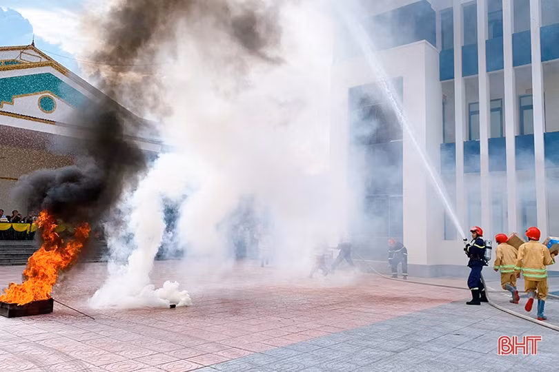 Ra mắt mô hình “Tổ liên gia an toàn PCCC” đầu tiên ở Cẩm Xuyên