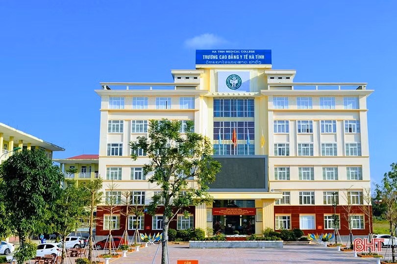 Hà Tĩnh tích cực hợp tác giáo dục, y tế với các địa phương của nước CHDCND Lào