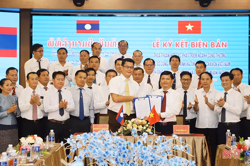 Hà Tĩnh - Bôlykhămxay - Khăm Muộn hợp tác phát triển ngành công thương