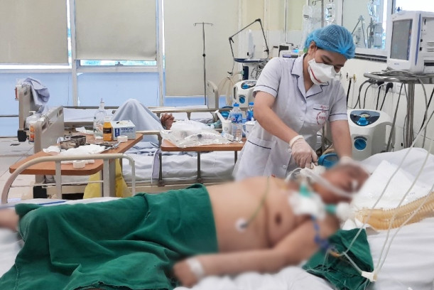 Bệnh nhân Covid-19 nặng tăng trở lại, Việt Nam chuẩn bị ứng phó