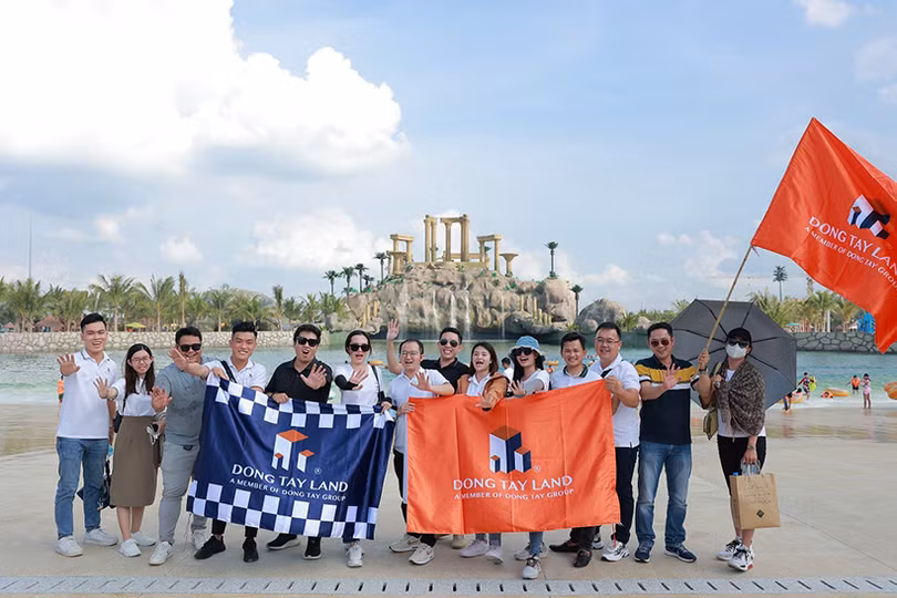 Hơn 500 nhân viên kinh doanh bất động sản phía Nam tự tin lập kỳ tích sau “hải trình” tới The Empire