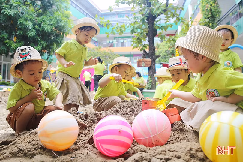 Độc đáo lễ hội cát SANDY WEEK” của các bé mầm non Trí Đức