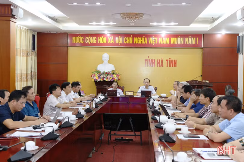 Đồng hành tháo gỡ khó khăn để ngành y tế thực hiện tốt sứ mệnh chăm sóc sức khỏe Nhân dân