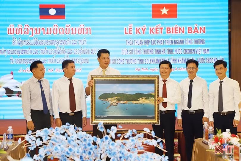 Hà Tĩnh - Bôlykhămxay - Khăm Muộn hợp tác phát triển ngành công thương