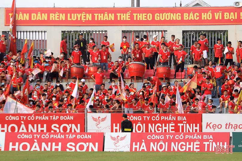 CLB Hồng Lĩnh Hà Tĩnh treo thưởng đội chủ nhà 1 tỷ đồng nếu thắng FC Nam Định