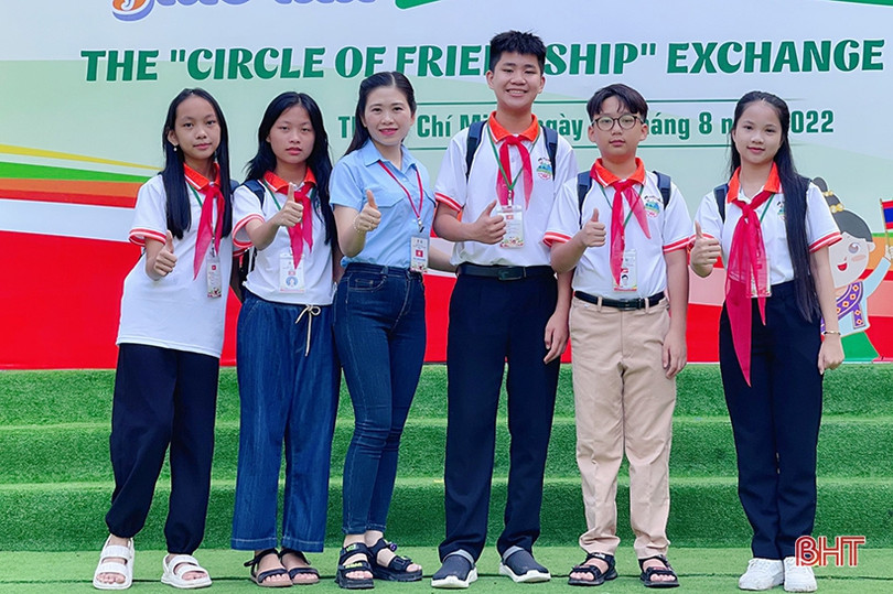 Học sinh iSchool Hà Tĩnh vinh dự tham gia Liên hoan thiếu nhi 3 nước Việt Nam - Lào - Campuchia