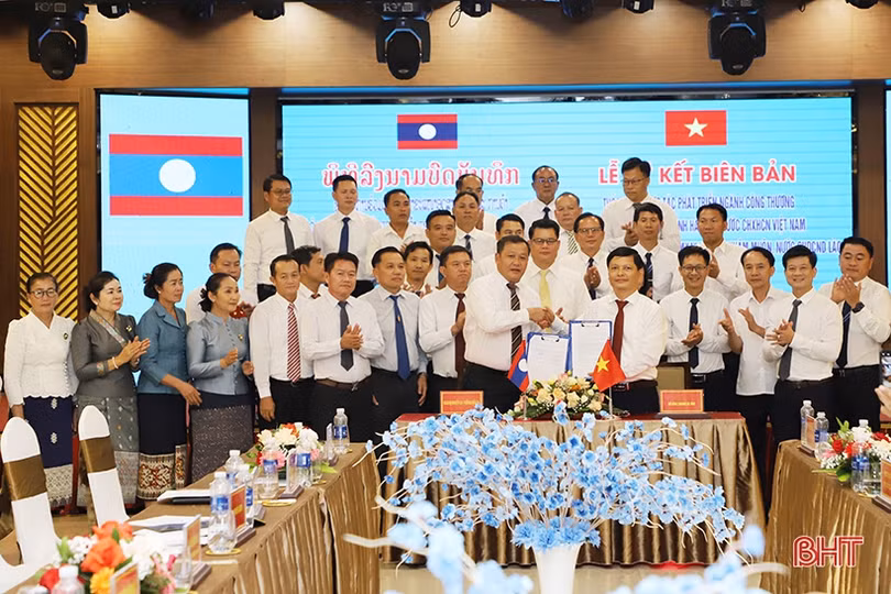 Hà Tĩnh - Bôlykhămxay - Khăm Muộn hợp tác phát triển ngành công thương