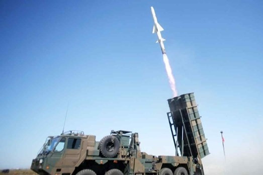 Chính phủ Nhật Bản xem xét dự trữ 1.000 tên lửa tầm xa