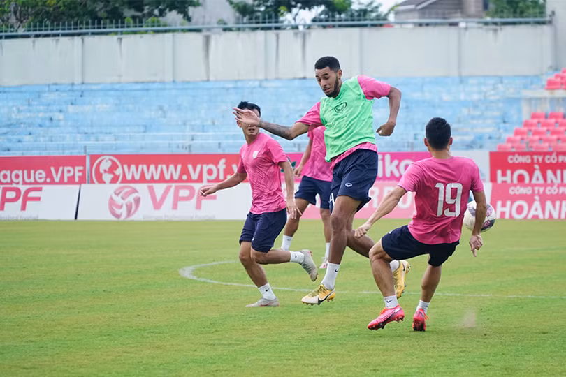 Hồng Lĩnh Hà Tĩnh - Nam Định: Chờ “phép màu” từ HLV Nguyễn Thành Công