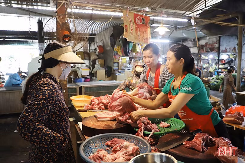 “Sốt ruột” chờ giá hàng hóa, dịch vụ ở Hà Tĩnh giảm theo giá xăng dầu 