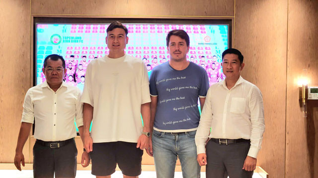 Đặng Văn Lâm gia nhập Bình Định với bản hợp đồng kỷ lục