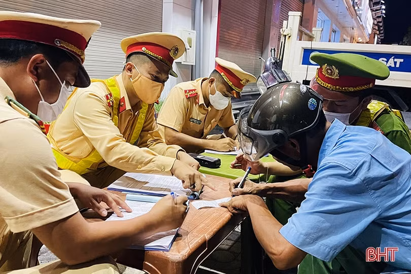 TP Hà Tĩnh xử phạt 2 trường hợp vi phạm nồng độ cồn số tiền 34 triệu đồng