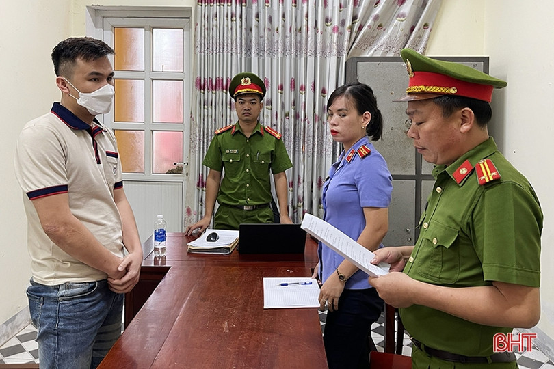 Khởi tố đối tượng vô cớ đánh người trên quốc lộ ở Hà Tĩnh