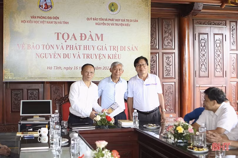 Lưu giữ những hình thức diễn xướng, góp phần bảo tồn, phát huy di sản Nguyễn Du và Truyện Kiều