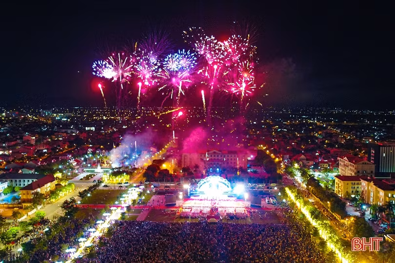 Cách mạng tháng Tám 1945 - bản hùng ca vĩ đại