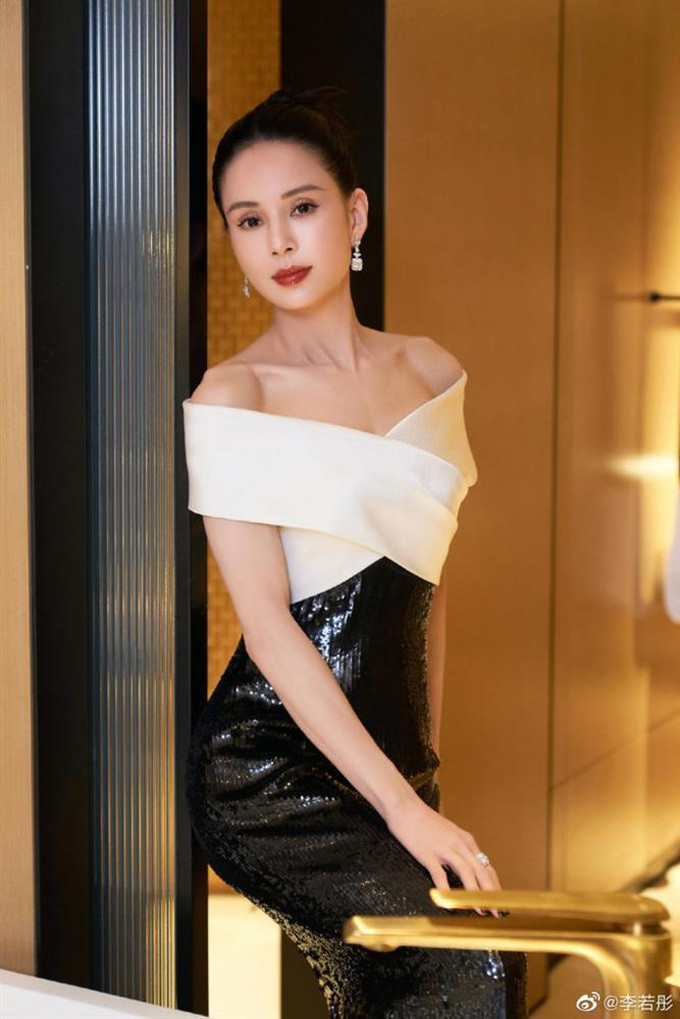 Cô Cô Lý Nhược Đồng tái sinh đầy sức sống ở tuổi U60 - 8 “Cô Cô” Lý Nhược Đồng tái sinh đầy sức sống ở tuổi U60