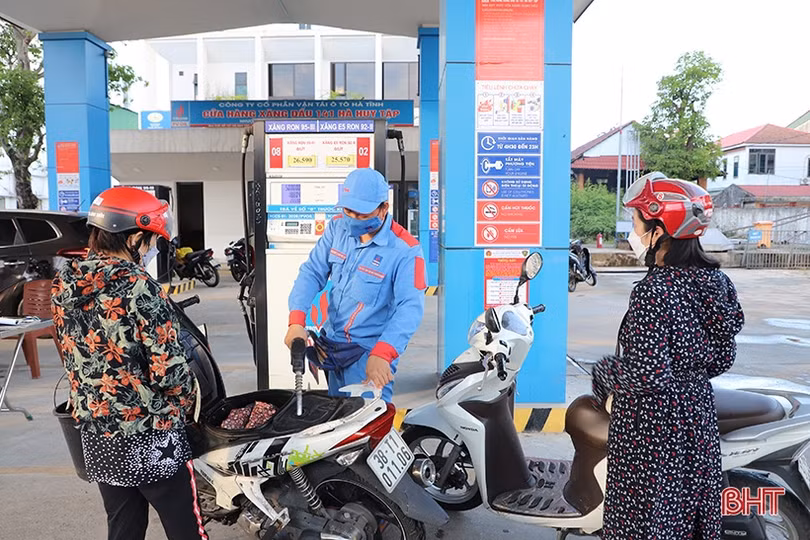 “Sốt ruột” chờ giá hàng hóa, dịch vụ ở Hà Tĩnh giảm theo giá xăng dầu 