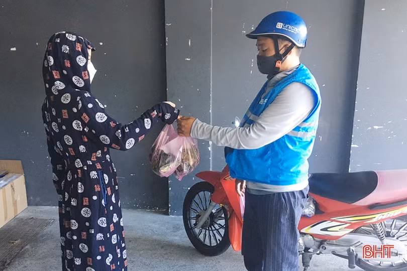 “Sốt ruột” chờ giá hàng hóa, dịch vụ ở Hà Tĩnh giảm theo giá xăng dầu 