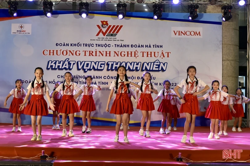 Đặc sắc chương trình nghệ thuật chào mừng thành công Đại hội Đoàn toàn tỉnh Hà Tĩnh