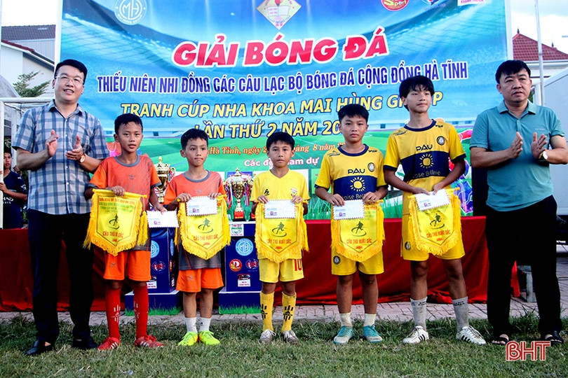 FC Thạch Hà và PTF Thành Sen giành giải nhất các nội dung thi đấu Giải Bóng đá các CLB cộng đồng Hà Tĩnh