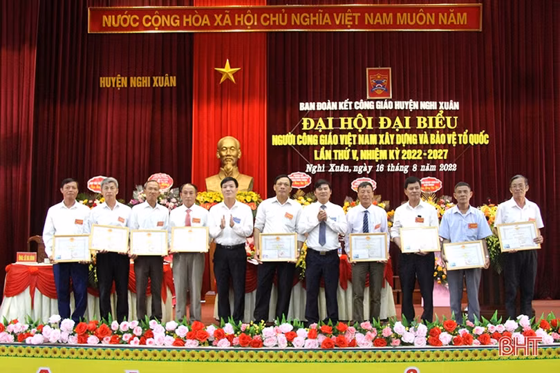 Người công giáo Nghi Xuân tiếp tục đoàn kết phát triển kinh tế và bảo vệ Tổ quốc