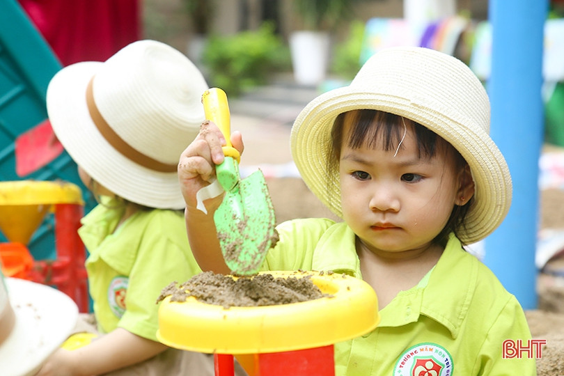 Độc đáo lễ hội cát SANDY WEEK” của các bé mầm non Trí Đức