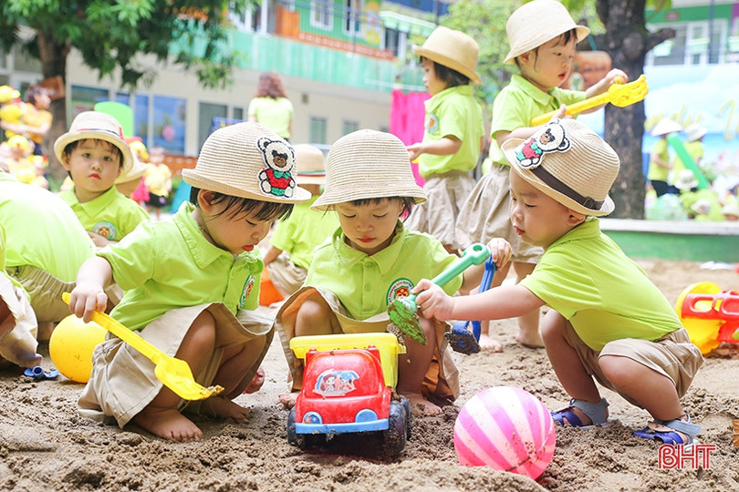 Độc đáo lễ hội cát SANDY WEEK” của các bé mầm non Trí Đức