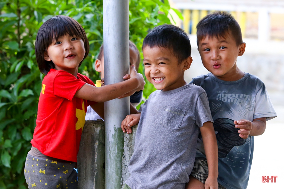 Ngắm những “thiên thần” nhỏ ở bản Rào Tre