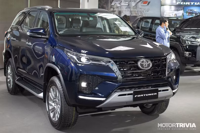 Chi tiết Toyota Fortuner 2021 vừa ra mắt tại Thái Lan