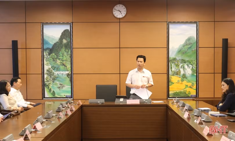 Đoàn ĐBQH Hà Tĩnh tích cực thảo luận tổ về kinh tế - xã hội, ngân sách nhà nước