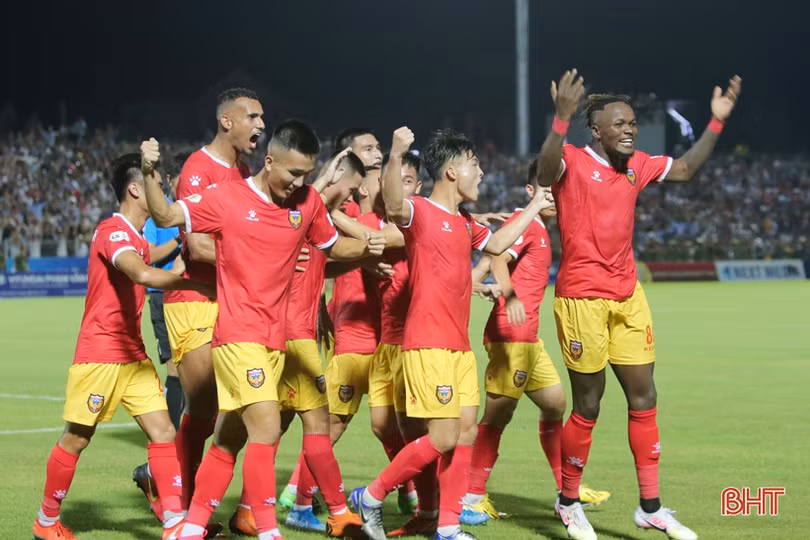 Xem trực tiếp Hồng Lĩnh Hà Tĩnh - SHB Đà Nẵng