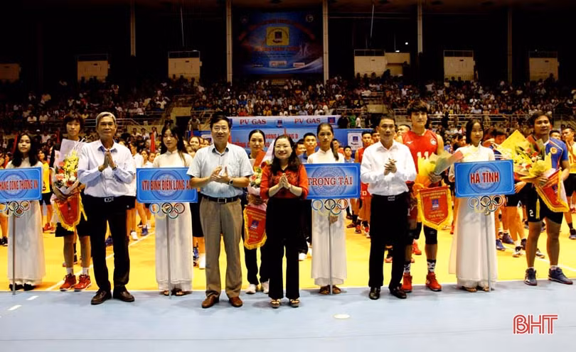 Khai mạc bảng B, Giải bóng chuyền vô địch quốc gia tại Hà Tĩnh